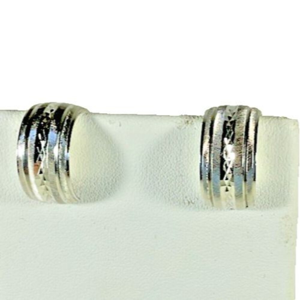 Vintage Trifari Hoop Earrings Silver Tone Clip-on Textured 3/4 Inch Classic Boho